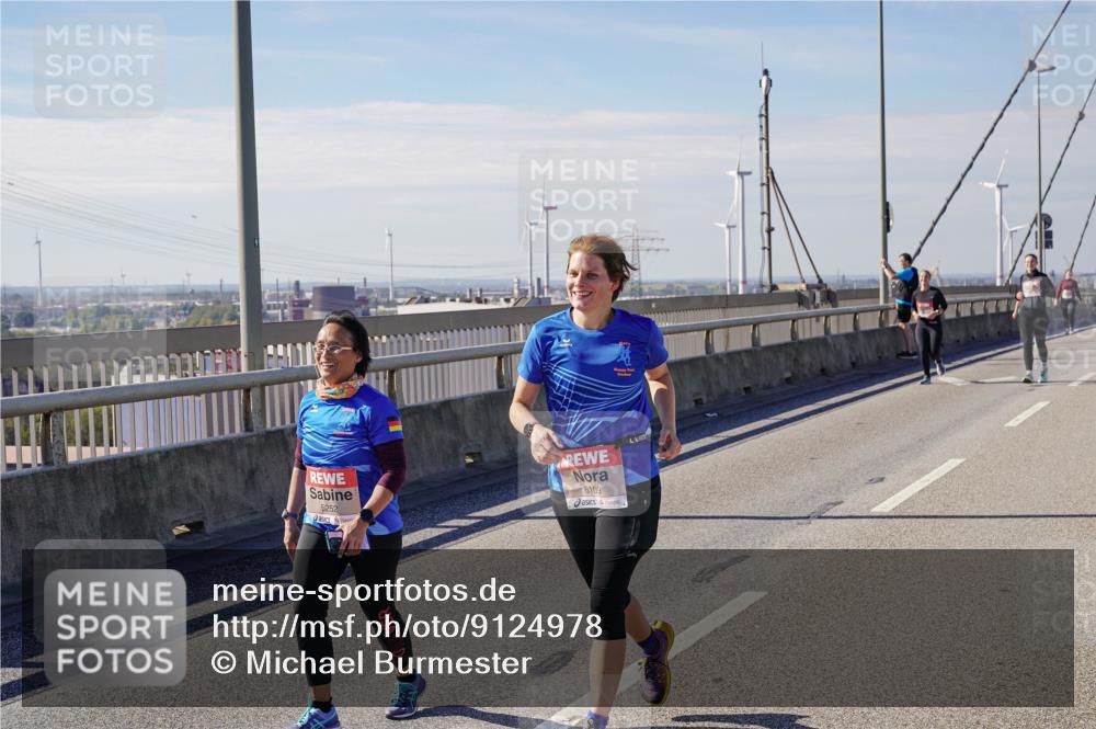 03.10.2025 - Köhlbrandbrückenlauf Michael Burmester http://msf.ph/oto/9124978 03.10.2025 13:08:18 Position 2 5252, 6109 meine-sportfotos.de