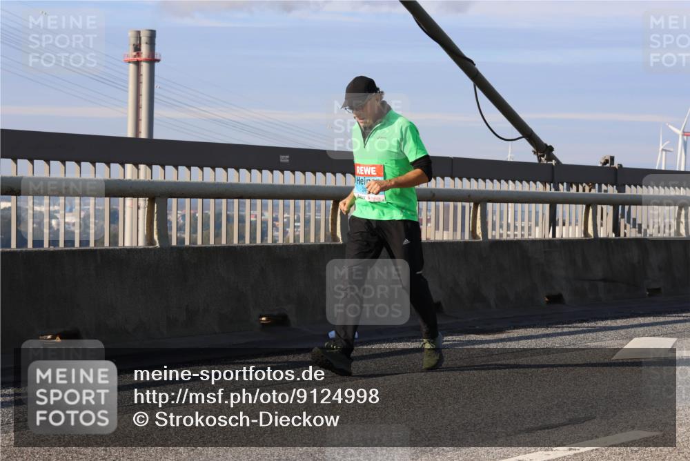 03.10.2025 - Köhlbrandbrückenlauf Strokosch-Dieckow http://msf.ph/oto/9124998 03.10.2025 10:06:31 Position 2 5100 meine-sportfotos.de