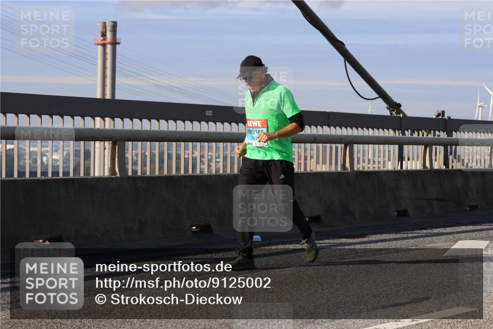 03.10.2025 - Köhlbrandbrückenlauf Strokosch-Dieckow http://msf.ph/oto/9125002 03.10.2025 10:06:31 Position 2  meine-sportfotos.de