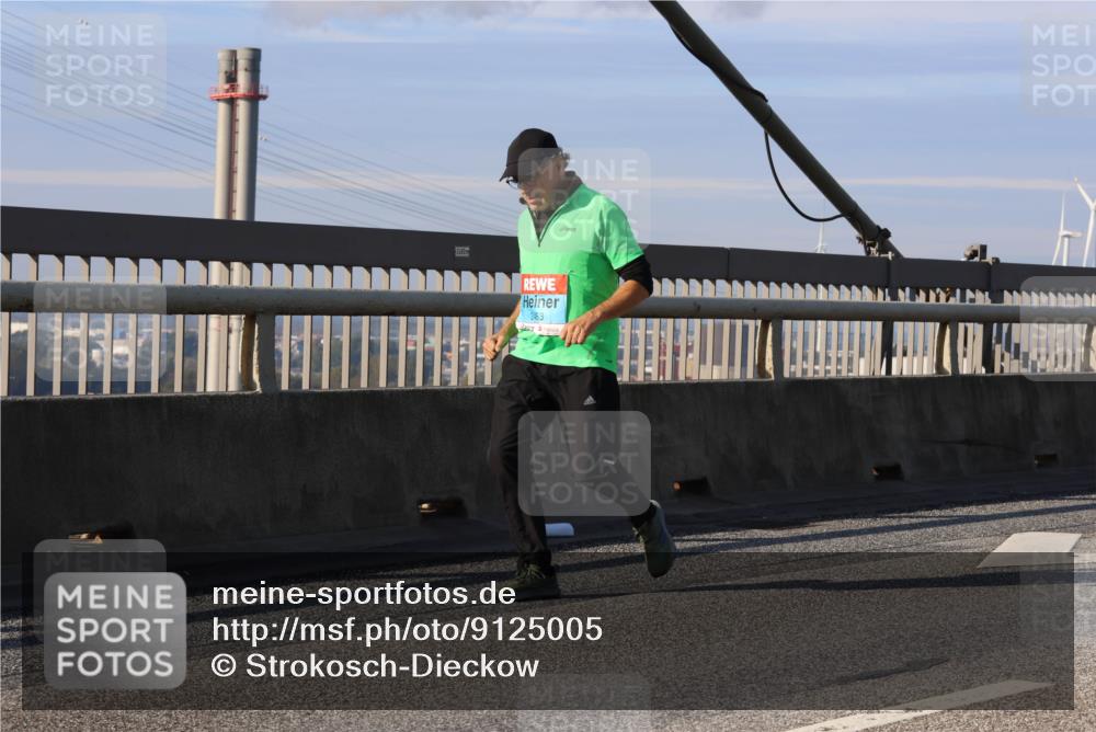 03.10.2025 - Köhlbrandbrückenlauf Strokosch-Dieckow http://msf.ph/oto/9125005 03.10.2025 10:06:31 Position 2 2453 meine-sportfotos.de