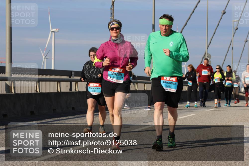 03.10.2025 - Köhlbrandbrückenlauf Strokosch-Dieckow http://msf.ph/oto/9125038 03.10.2025 10:06:48 Position 2 3319, 2479, 2839 meine-sportfotos.de