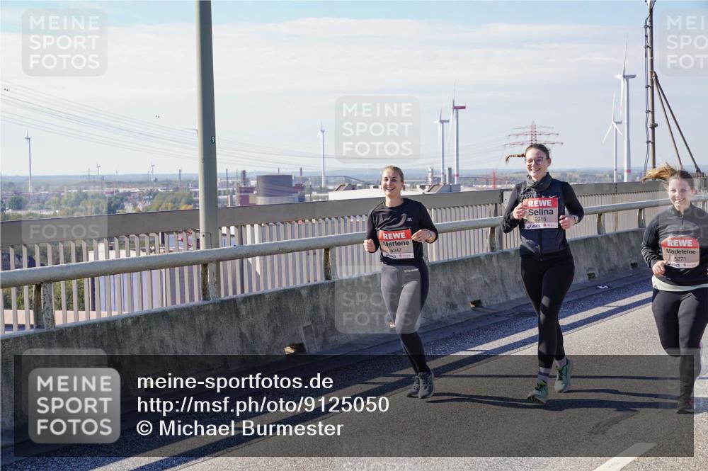 03.10.2025 - Köhlbrandbrückenlauf Michael Burmester http://msf.ph/oto/9125050 03.10.2025 13:08:24 Position 2 6247, 5315, 5271 meine-sportfotos.de