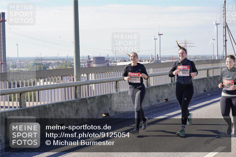 03.10.2025 - Köhlbrandbrückenlauf Michael Burmester http://msf.ph/oto/9125054 03.10.2025 13:08:24 Position 2 6247, 5315, 5271 meine-sportfotos.de