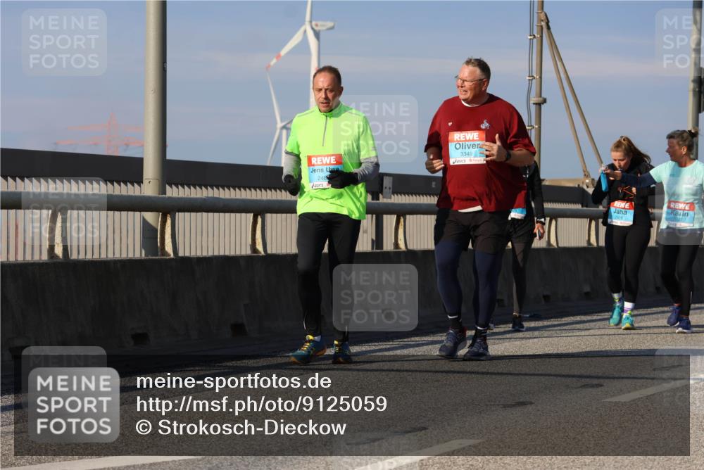 03.10.2025 - Köhlbrandbrückenlauf Strokosch-Dieckow http://msf.ph/oto/9125059 03.10.2025 10:06:54 Position 2 248, 3349, 2927, 2926 meine-sportfotos.de