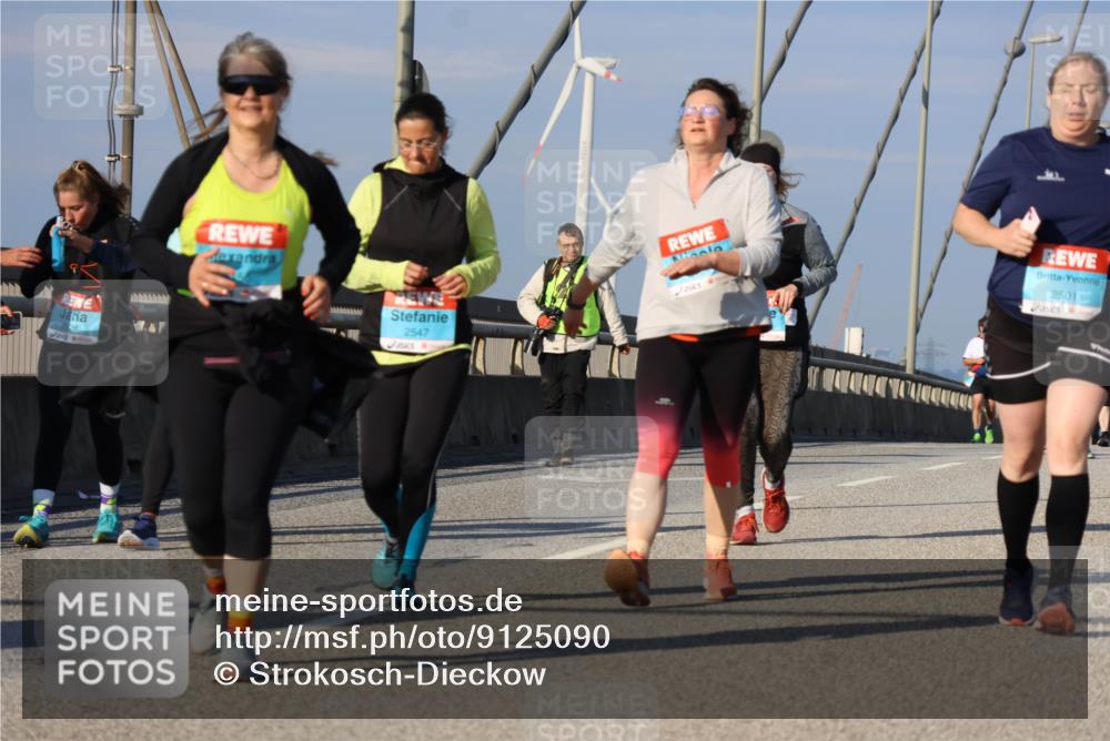 03.10.2025 - Köhlbrandbrückenlauf Strokosch-Dieckow http://msf.ph/oto/9125090 03.10.2025 10:06:57 Position 2 2547, 2501 meine-sportfotos.de