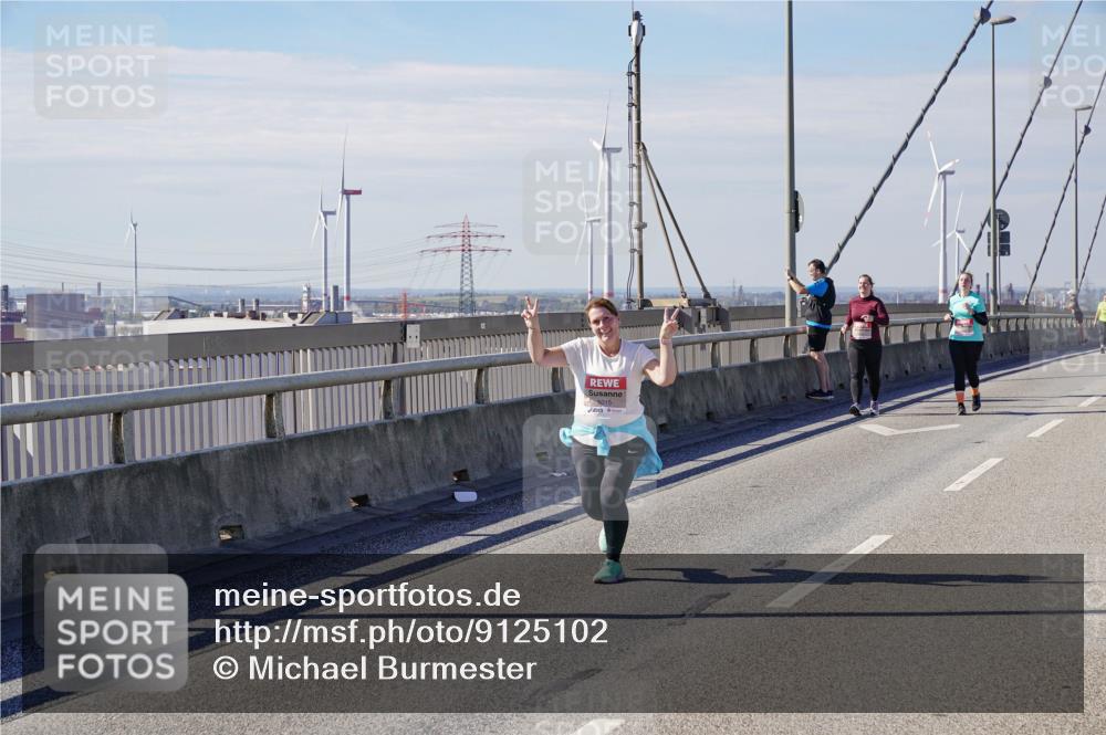 03.10.2025 - Köhlbrandbrückenlauf Michael Burmester http://msf.ph/oto/9125102 03.10.2025 13:08:28 Position 2 5015 meine-sportfotos.de