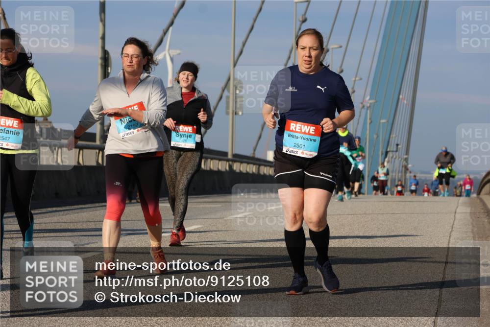 03.10.2025 - Köhlbrandbrückenlauf Strokosch-Dieckow http://msf.ph/oto/9125108 03.10.2025 10:06:59 Position 2 2547, 2199, 2426, 2501 meine-sportfotos.de
