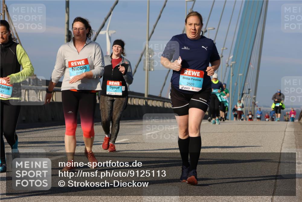 03.10.2025 - Köhlbrandbrückenlauf Strokosch-Dieckow http://msf.ph/oto/9125113 03.10.2025 10:06:59 Position 2 47, 2199, 2426, 2501 meine-sportfotos.de