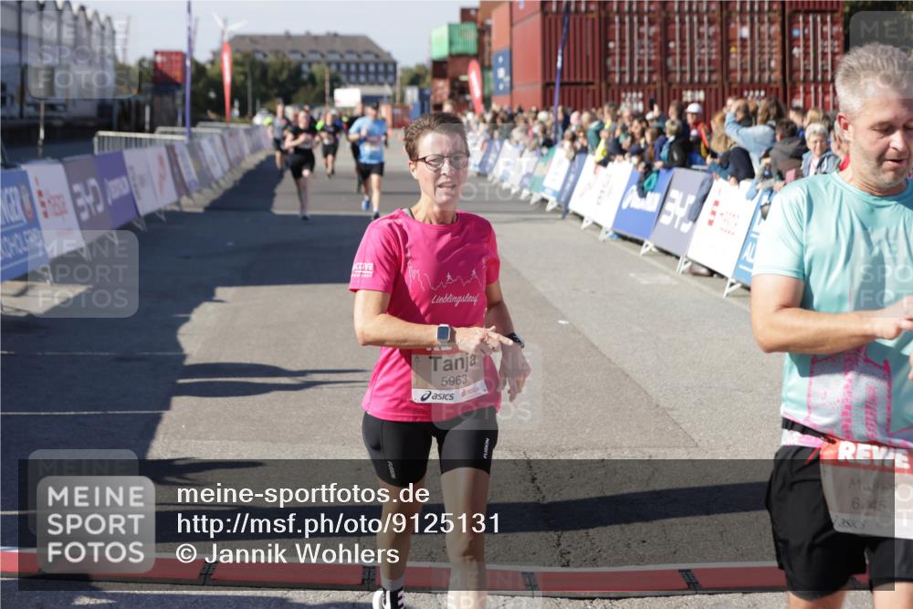 03.10.2025 - Köhlbrandbrückenlauf Jannik Wohlers http://msf.ph/oto/9125131 03.10.2025 13:06:54 Ziel 4152, 4249, 5963, 6056, 6089, 6745, 6799 meine-sportfotos.de