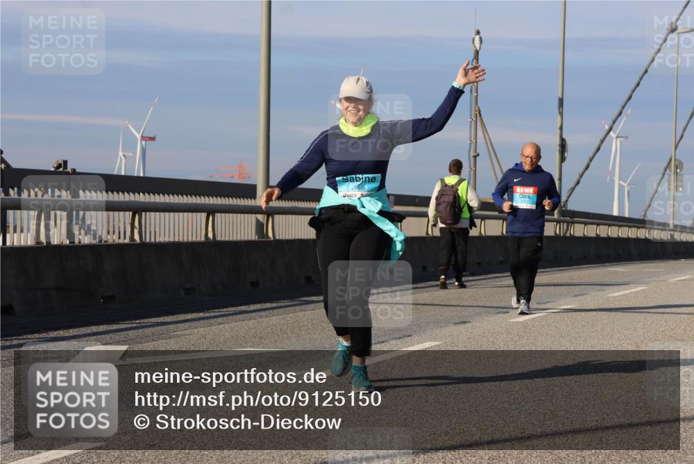 03.10.2025 - Köhlbrandbrückenlauf Strokosch-Dieckow http://msf.ph/oto/9125150 03.10.2025 10:07:16 Position 2 2488 meine-sportfotos.de