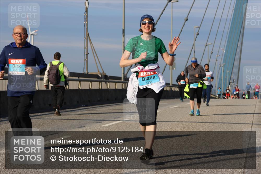 03.10.2025 - Köhlbrandbrückenlauf Strokosch-Dieckow http://msf.ph/oto/9125184 03.10.2025 10:07:19 Position 2 3517, 3258 meine-sportfotos.de