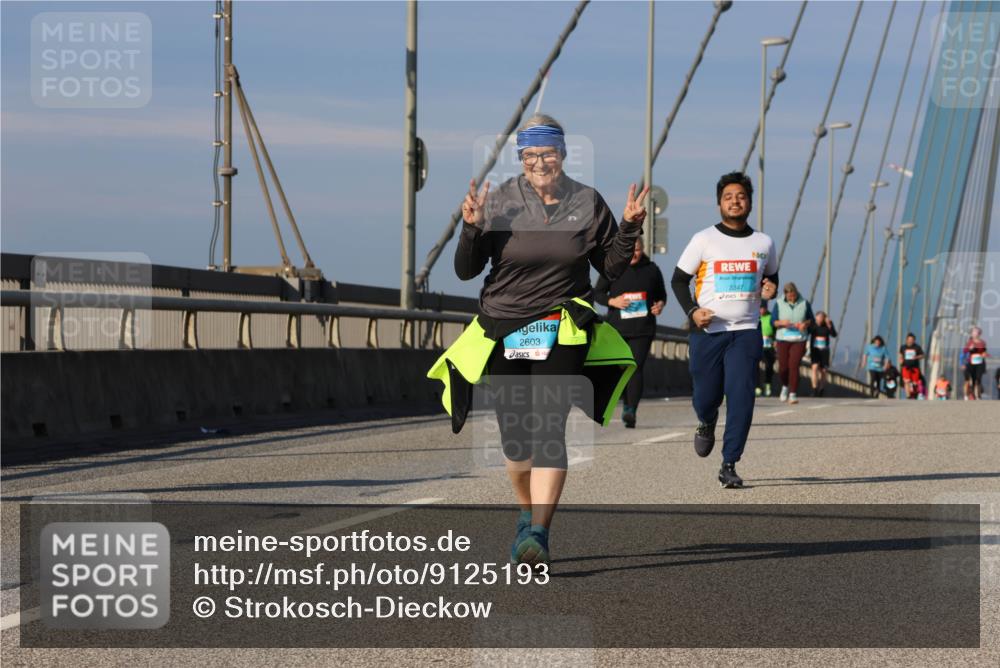 03.10.2025 - Köhlbrandbrückenlauf Strokosch-Dieckow http://msf.ph/oto/9125193 03.10.2025 10:07:22 Position 2 2603, 3347 meine-sportfotos.de