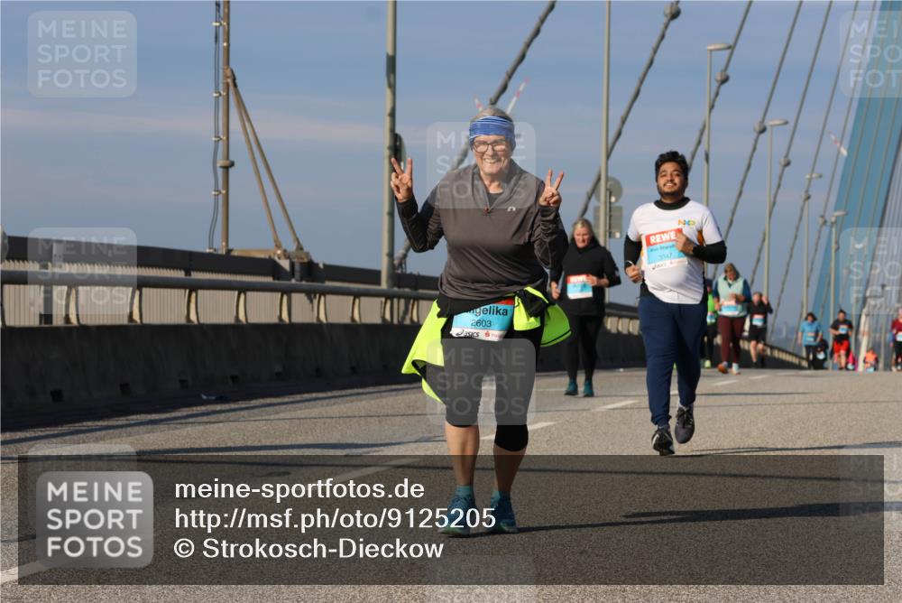 03.10.2025 - Köhlbrandbrückenlauf Strokosch-Dieckow http://msf.ph/oto/9125205 03.10.2025 10:07:23 Position 2 2603, 3347 meine-sportfotos.de