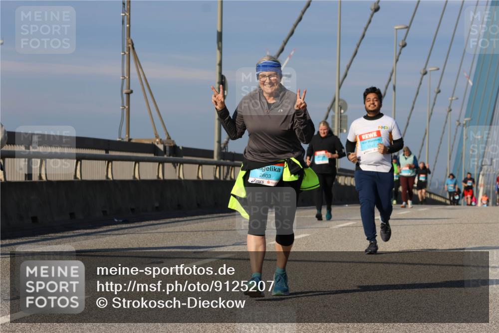 03.10.2025 - Köhlbrandbrückenlauf Strokosch-Dieckow http://msf.ph/oto/9125207 03.10.2025 10:07:23 Position 2 2603, 3347 meine-sportfotos.de