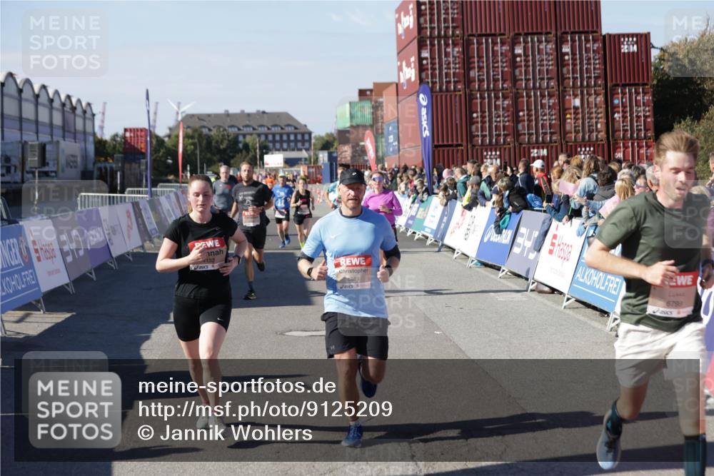 03.10.2025 - Köhlbrandbrückenlauf Jannik Wohlers http://msf.ph/oto/9125209 03.10.2025 13:06:59 Ziel 4152, 4249, 4451, 4588, 5963, 6423, 6427, 6745, 6799, 6822 meine-sportfotos.de