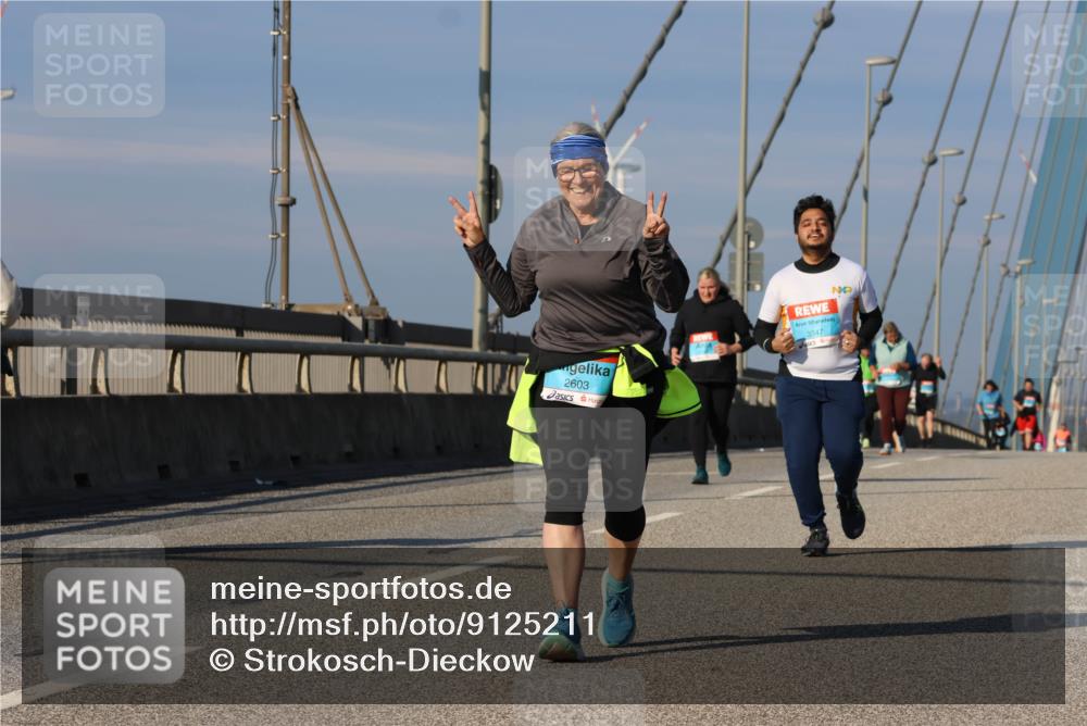 03.10.2025 - Köhlbrandbrückenlauf Strokosch-Dieckow http://msf.ph/oto/9125211 03.10.2025 10:07:23 Position 2 2603, 3347 meine-sportfotos.de