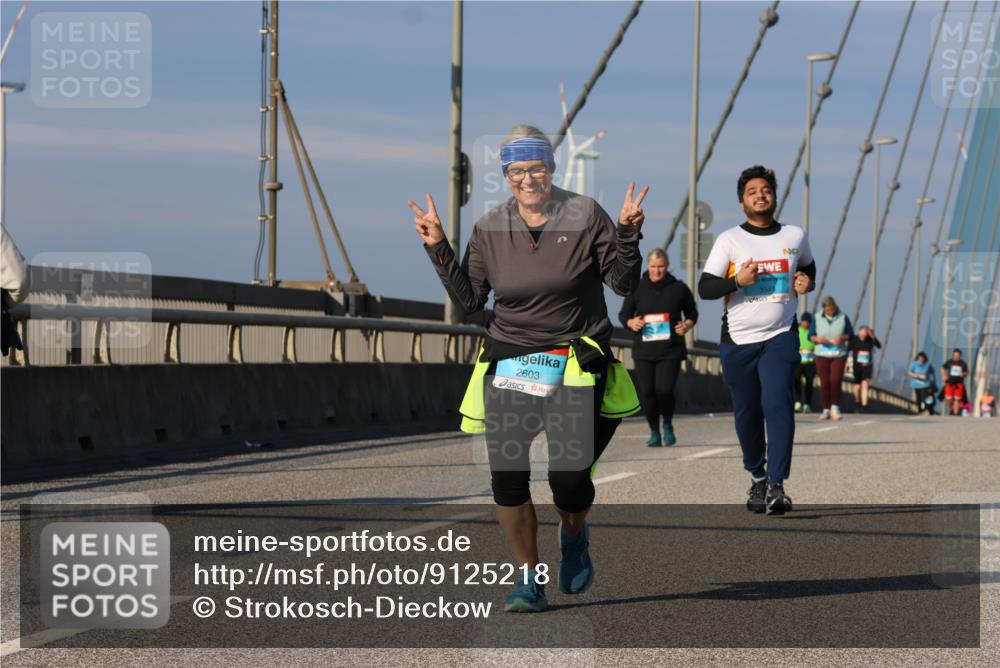 03.10.2025 - Köhlbrandbrückenlauf Strokosch-Dieckow http://msf.ph/oto/9125218 03.10.2025 10:07:23 Position 2 2603 meine-sportfotos.de