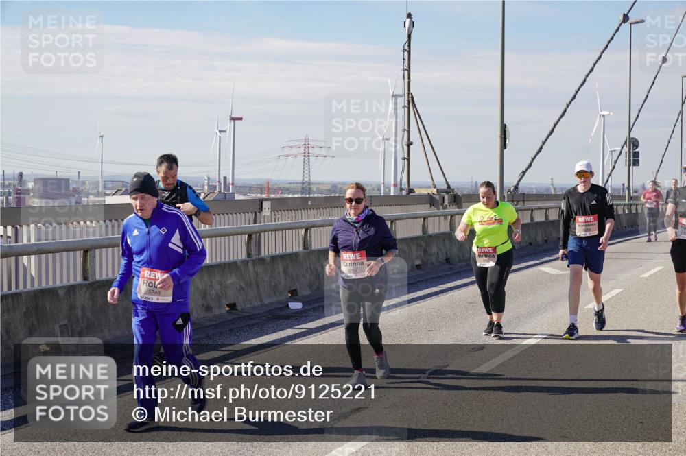 03.10.2025 - Köhlbrandbrückenlauf Michael Burmester http://msf.ph/oto/9125221 03.10.2025 13:08:55 Position 2 5748 meine-sportfotos.de