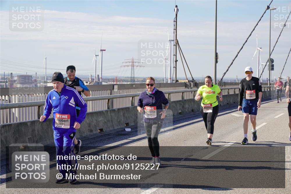03.10.2025 - Köhlbrandbrückenlauf Michael Burmester http://msf.ph/oto/9125227 03.10.2025 13:08:55 Position 2 5743 meine-sportfotos.de