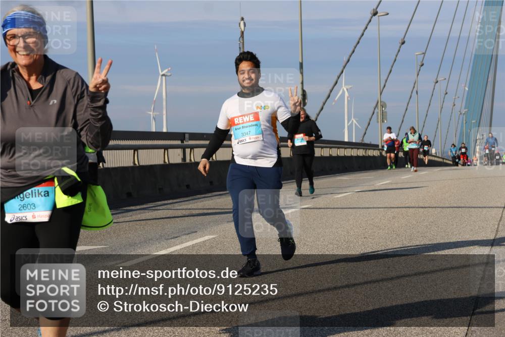 03.10.2025 - Köhlbrandbrückenlauf Strokosch-Dieckow http://msf.ph/oto/9125235 03.10.2025 10:07:26 Position 2 2603, 3347 meine-sportfotos.de