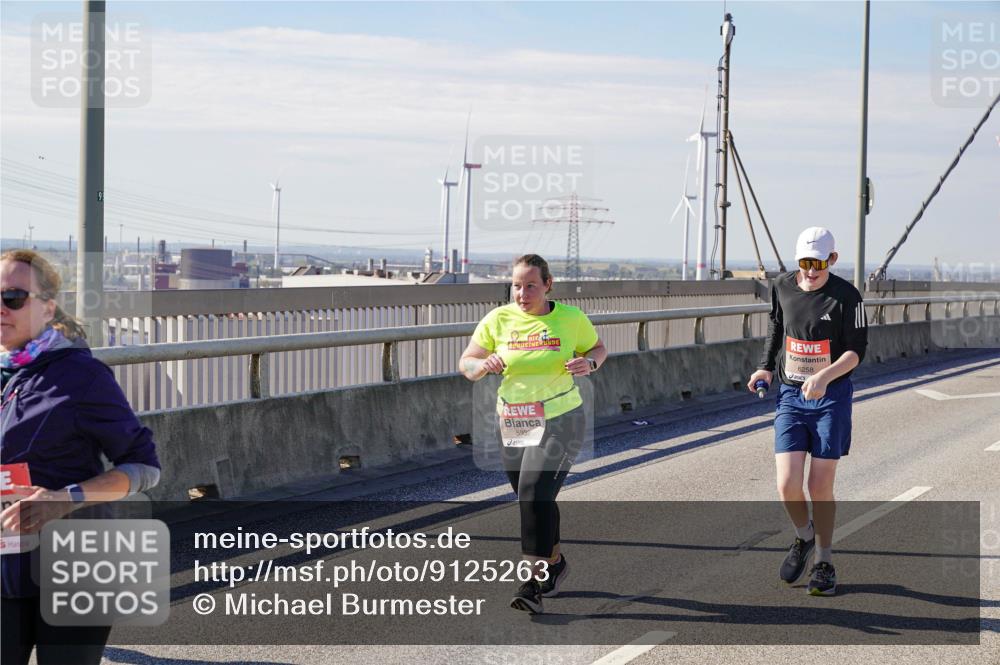 03.10.2025 - Köhlbrandbrückenlauf Michael Burmester http://msf.ph/oto/9125263 03.10.2025 13:08:57 Position 2 5932, 6258 meine-sportfotos.de