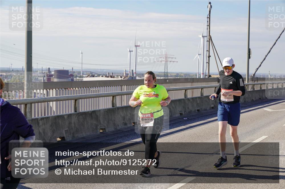 03.10.2025 - Köhlbrandbrückenlauf Michael Burmester http://msf.ph/oto/9125272 03.10.2025 13:08:58 Position 2 6258, 5932 meine-sportfotos.de