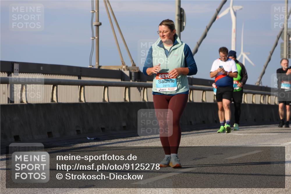 03.10.2025 - Köhlbrandbrückenlauf Strokosch-Dieckow http://msf.ph/oto/9125278 03.10.2025 10:07:39 Position 2 2515 meine-sportfotos.de