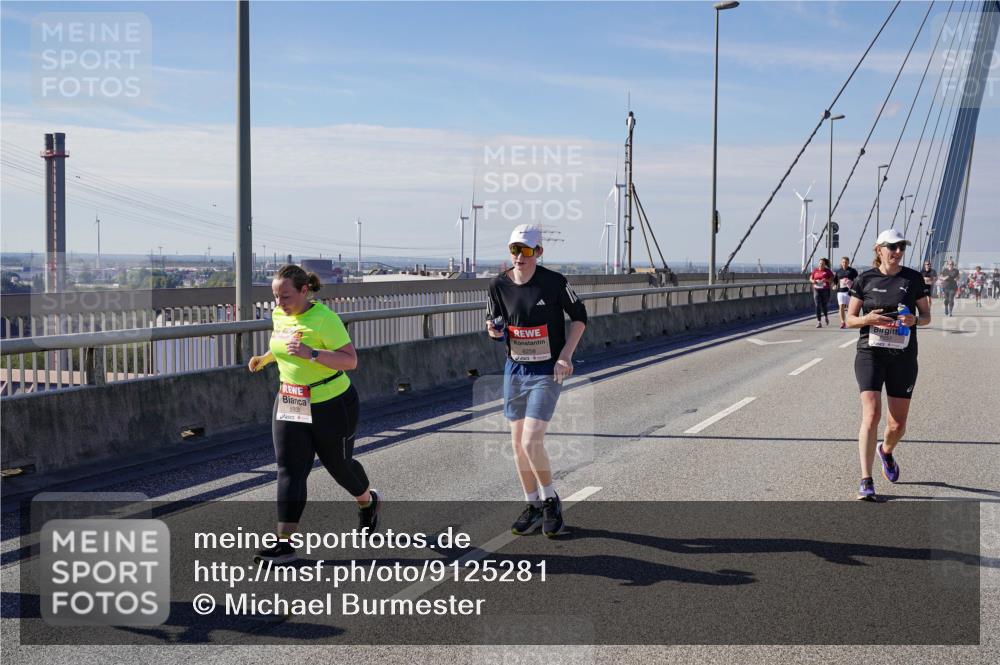 03.10.2025 - Köhlbrandbrückenlauf Michael Burmester http://msf.ph/oto/9125281 03.10.2025 13:08:59 Position 2 5932 meine-sportfotos.de