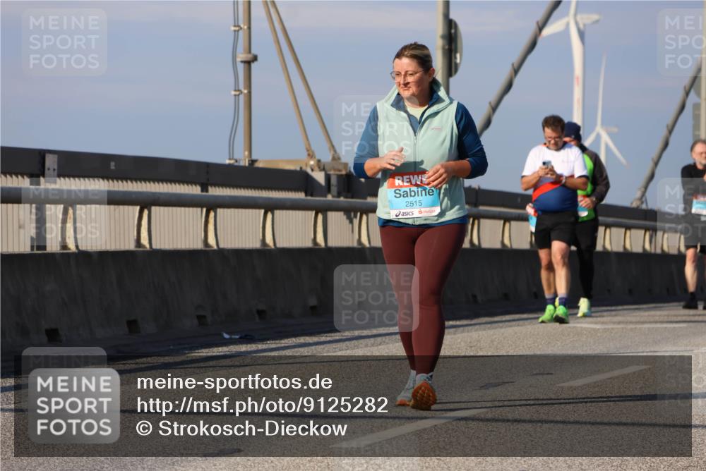 03.10.2025 - Köhlbrandbrückenlauf Strokosch-Dieckow http://msf.ph/oto/9125282 03.10.2025 10:07:39 Position 2 2515 meine-sportfotos.de