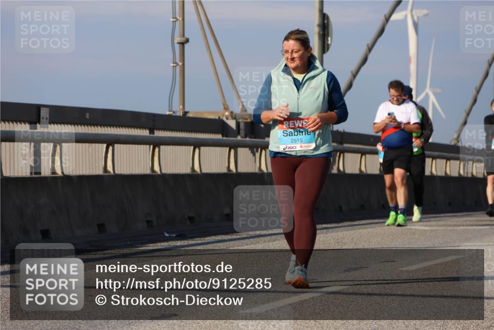 03.10.2025 - Köhlbrandbrückenlauf Strokosch-Dieckow http://msf.ph/oto/9125285 03.10.2025 10:07:39 Position 2 2515 meine-sportfotos.de