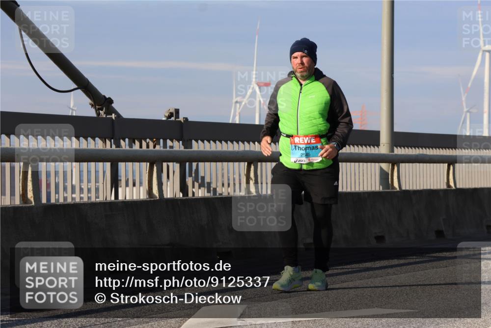 03.10.2025 - Köhlbrandbrückenlauf Strokosch-Dieckow http://msf.ph/oto/9125337 03.10.2025 10:07:53 Position 2 2545 meine-sportfotos.de