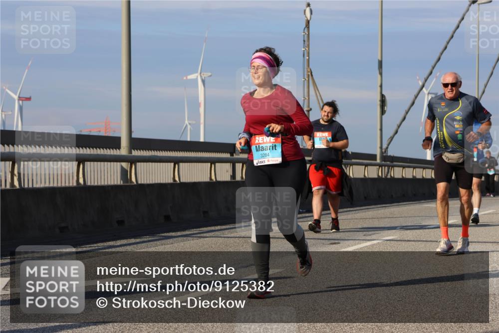 03.10.2025 - Köhlbrandbrückenlauf Strokosch-Dieckow http://msf.ph/oto/9125382 03.10.2025 10:08:01 Position 2 3284 meine-sportfotos.de