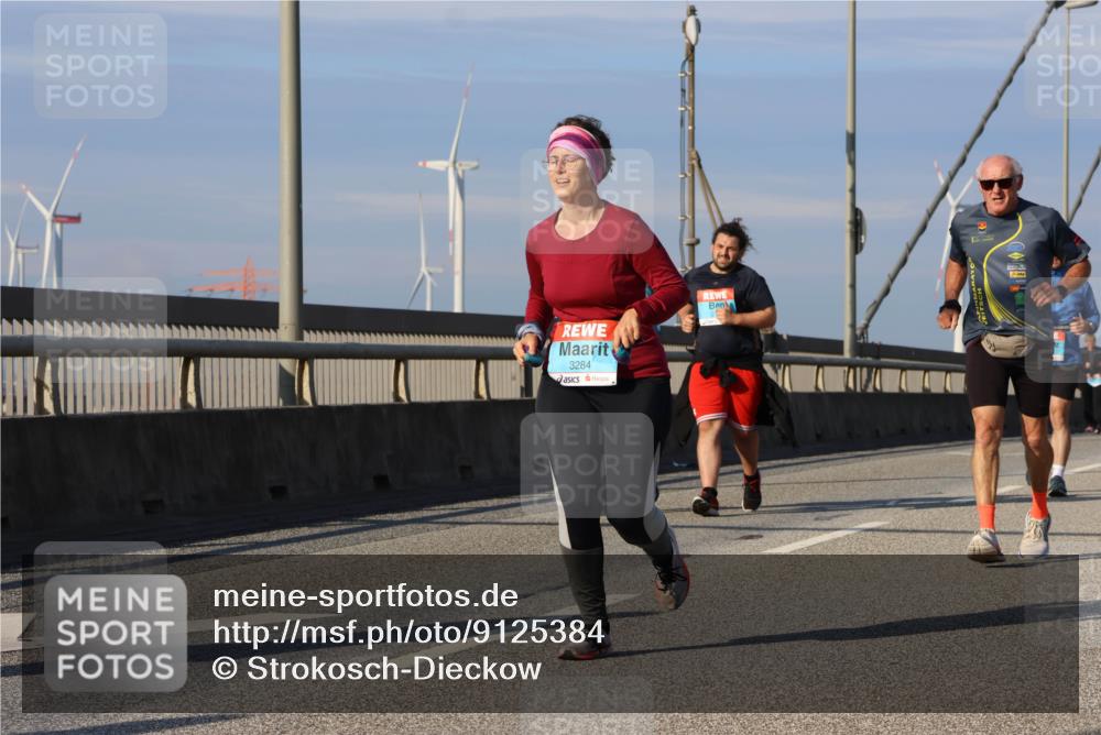 03.10.2025 - Köhlbrandbrückenlauf Strokosch-Dieckow http://msf.ph/oto/9125384 03.10.2025 10:08:01 Position 2 3284 meine-sportfotos.de