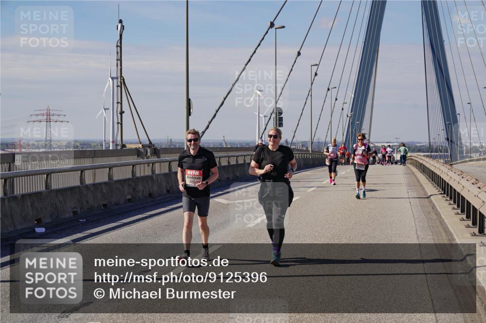 03.10.2025 - Köhlbrandbrückenlauf Michael Burmester http://msf.ph/oto/9125396 03.10.2025 13:09:12 Position 2 5375 meine-sportfotos.de