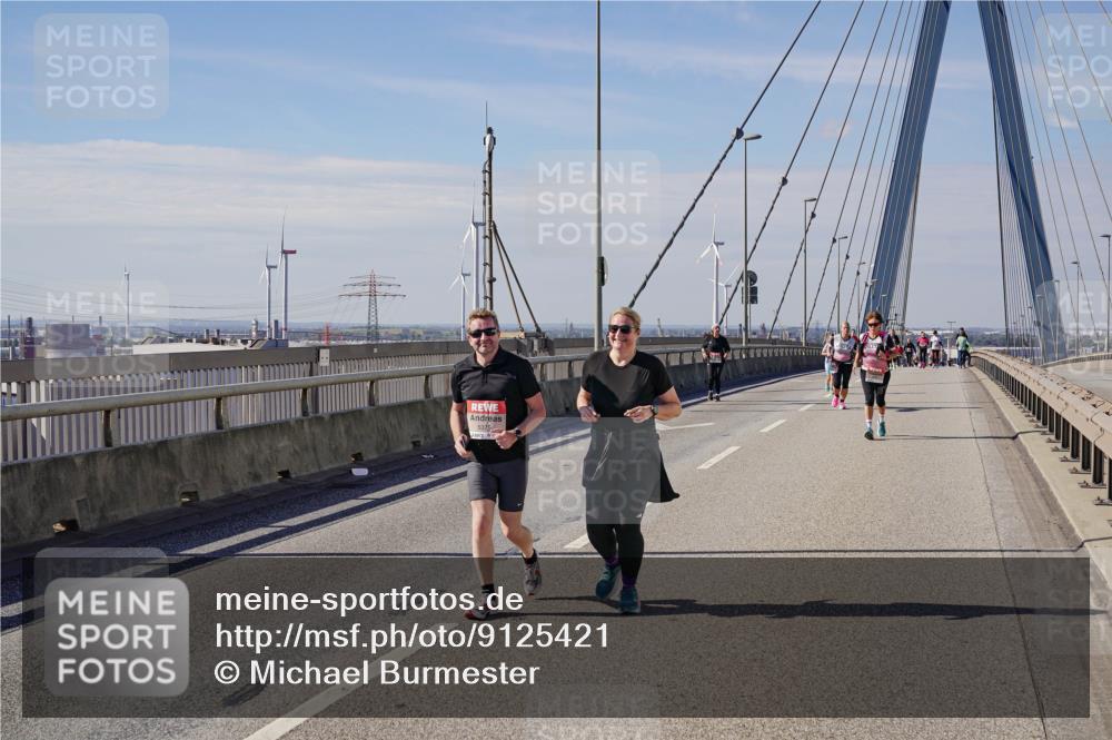 03.10.2025 - Köhlbrandbrückenlauf Michael Burmester http://msf.ph/oto/9125421 03.10.2025 13:09:14 Position 2 5375 meine-sportfotos.de