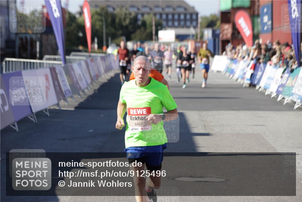 03.10.2025 - Köhlbrandbrückenlauf Jannik Wohlers http://msf.ph/oto/9125496 03.10.2025 13:07:11 Ziel 4444, 4451, 4588, 4804, 6065, 6302, 6423, 6427, 6467, 6822 meine-sportfotos.de