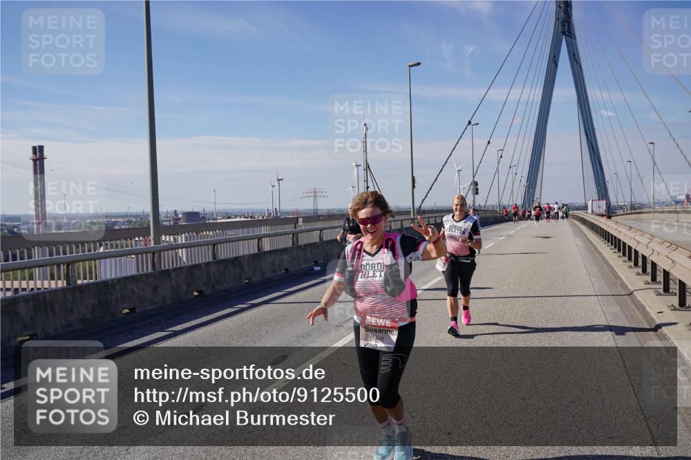 03.10.2025 - Köhlbrandbrückenlauf Michael Burmester http://msf.ph/oto/9125500 03.10.2025 13:09:22 Position 2 5445 meine-sportfotos.de
