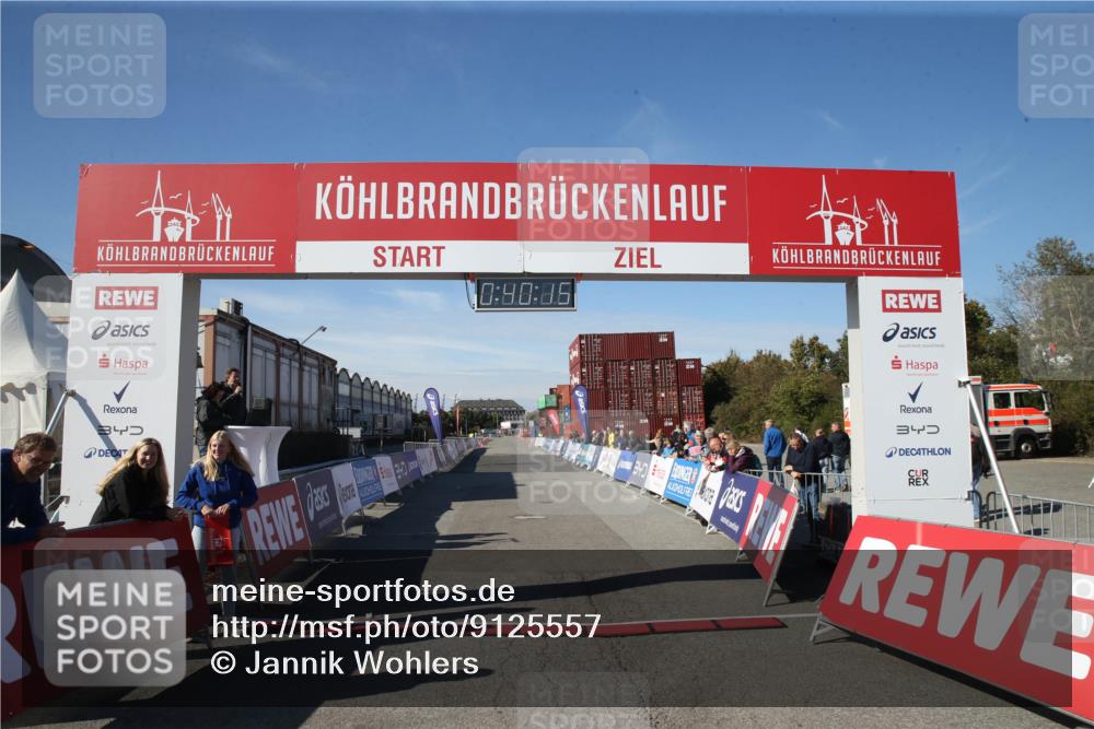 03.10.2025 - Köhlbrandbrückenlauf Jannik Wohlers http://msf.ph/oto/9125557 03.10.2025 12:40:16 Ziel  meine-sportfotos.de