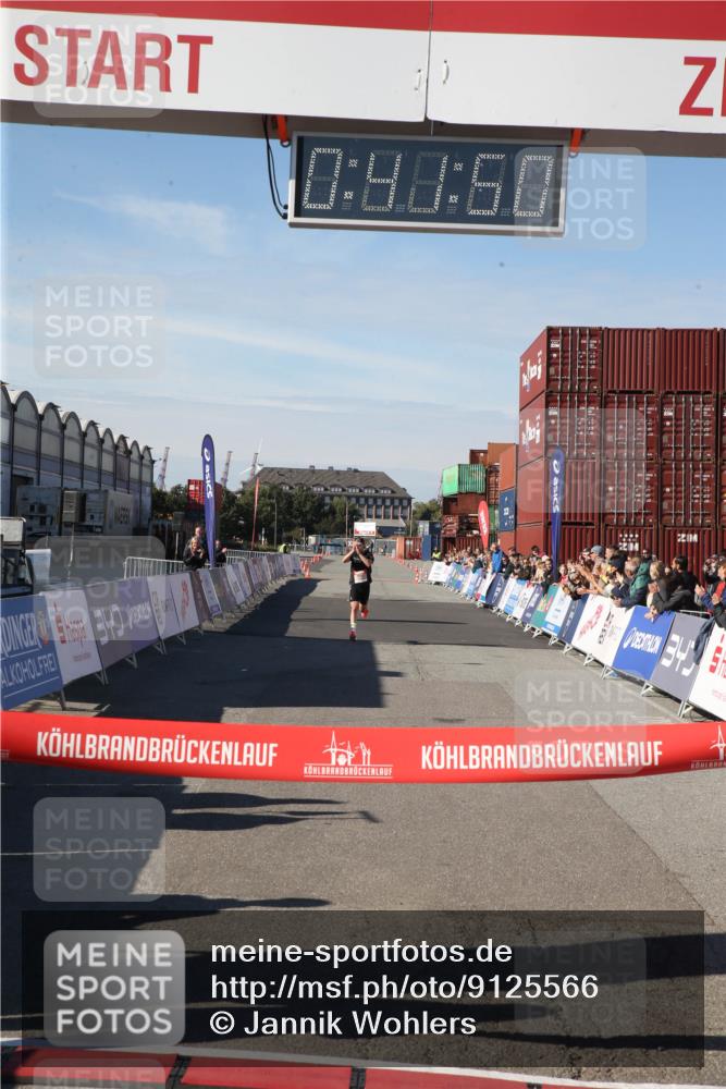 03.10.2025 - Köhlbrandbrückenlauf Jannik Wohlers http://msf.ph/oto/9125566 03.10.2025 12:41:50 Ziel 6099 meine-sportfotos.de