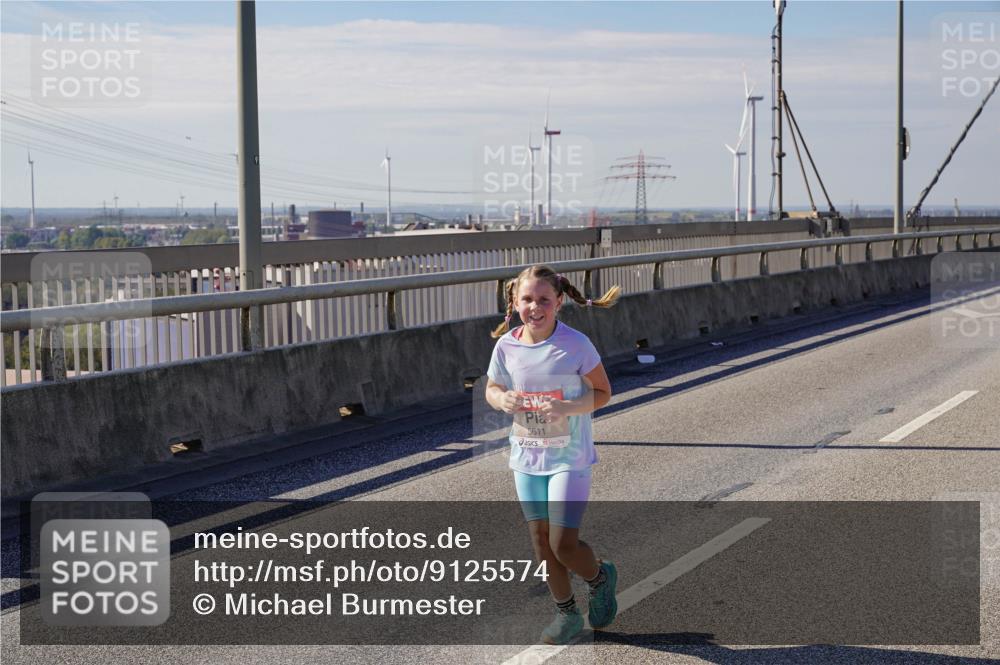 03.10.2025 - Köhlbrandbrückenlauf Michael Burmester http://msf.ph/oto/9125574 03.10.2025 13:09:29 Position 2 5611 meine-sportfotos.de