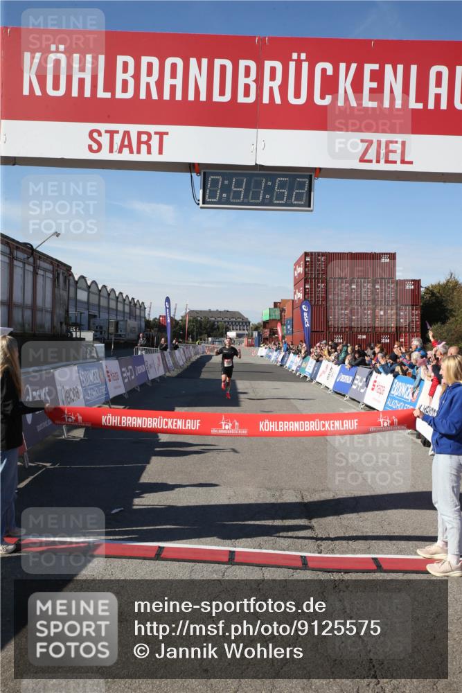 03.10.2025 - Köhlbrandbrückenlauf Jannik Wohlers http://msf.ph/oto/9125575 03.10.2025 12:41:52 Ziel 6099 meine-sportfotos.de