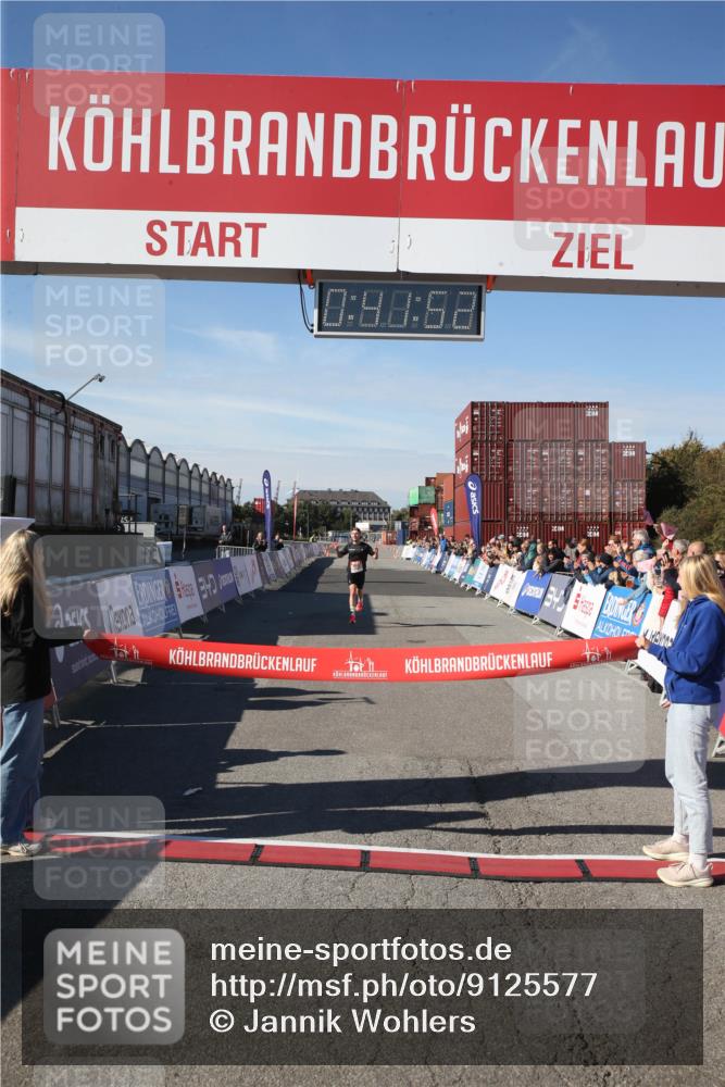 03.10.2025 - Köhlbrandbrückenlauf Jannik Wohlers http://msf.ph/oto/9125577 03.10.2025 12:41:52 Ziel 6099 meine-sportfotos.de