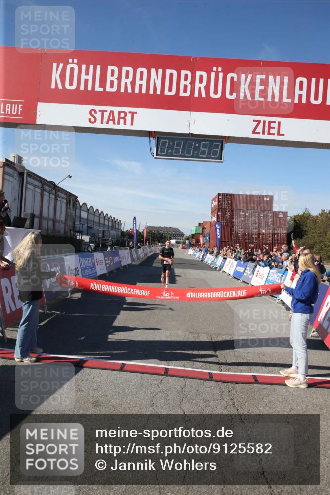 03.10.2025 - Köhlbrandbrückenlauf Jannik Wohlers http://msf.ph/oto/9125582 03.10.2025 12:41:53 Ziel 6099 meine-sportfotos.de