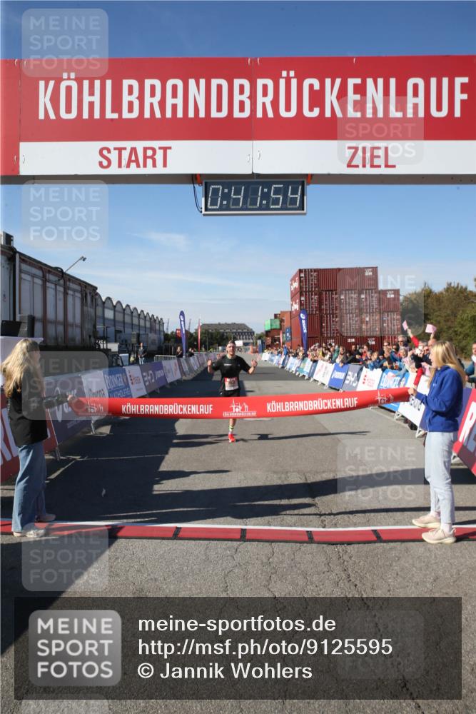 03.10.2025 - Köhlbrandbrückenlauf Jannik Wohlers http://msf.ph/oto/9125595 03.10.2025 12:41:54 Ziel 6099 meine-sportfotos.de