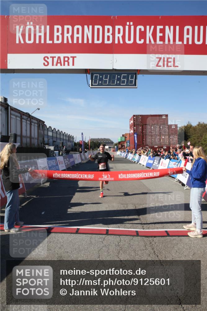 03.10.2025 - Köhlbrandbrückenlauf Jannik Wohlers http://msf.ph/oto/9125601 03.10.2025 12:41:55 Ziel 6099 meine-sportfotos.de