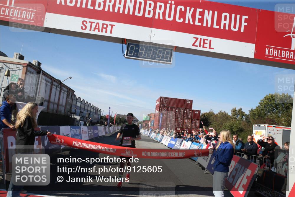 03.10.2025 - Köhlbrandbrückenlauf Jannik Wohlers http://msf.ph/oto/9125605 03.10.2025 12:41:55 Ziel 6099 meine-sportfotos.de