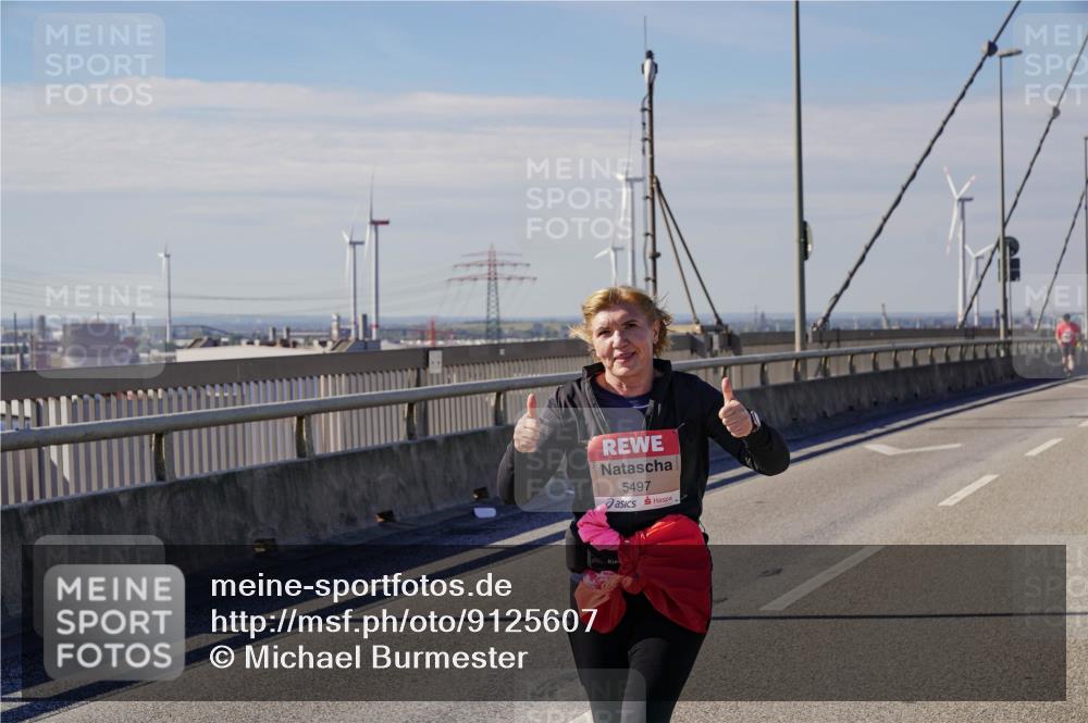 03.10.2025 - Köhlbrandbrückenlauf Michael Burmester http://msf.ph/oto/9125607 03.10.2025 13:09:41 Position 2 5497 meine-sportfotos.de