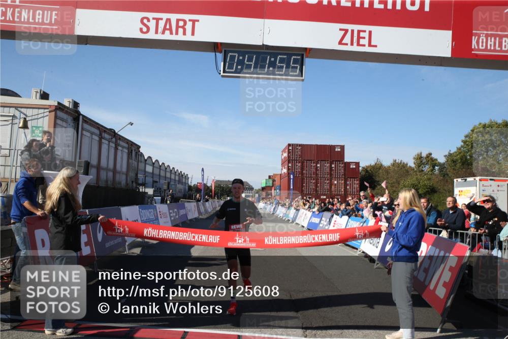 03.10.2025 - Köhlbrandbrückenlauf Jannik Wohlers http://msf.ph/oto/9125608 03.10.2025 12:41:55 Ziel 6099 meine-sportfotos.de