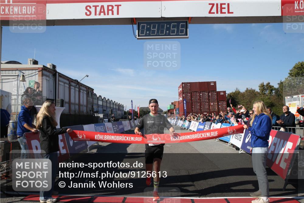 03.10.2025 - Köhlbrandbrückenlauf Jannik Wohlers http://msf.ph/oto/9125613 03.10.2025 12:41:56 Ziel 6099 meine-sportfotos.de