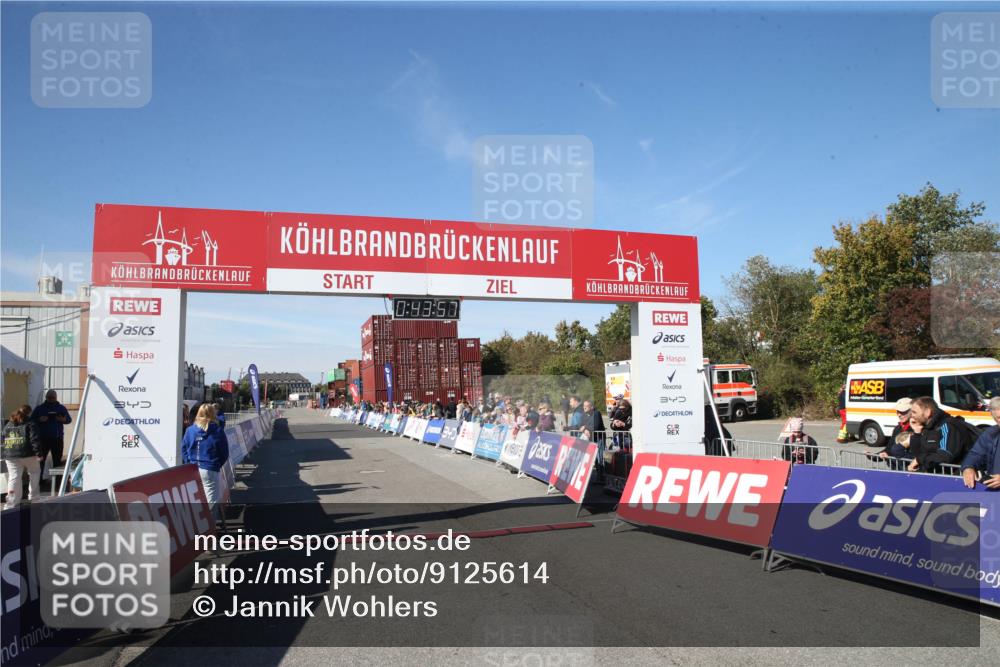 03.10.2025 - Köhlbrandbrückenlauf Jannik Wohlers http://msf.ph/oto/9125614 03.10.2025 12:43:57 Ziel  meine-sportfotos.de
